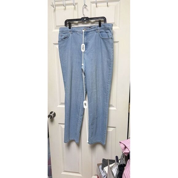 DBHc) Gloria Vanderbilt Jeans Women Size‎ 16 Blue 36x28 High Rise Straight Denim - Picture 3 of 9